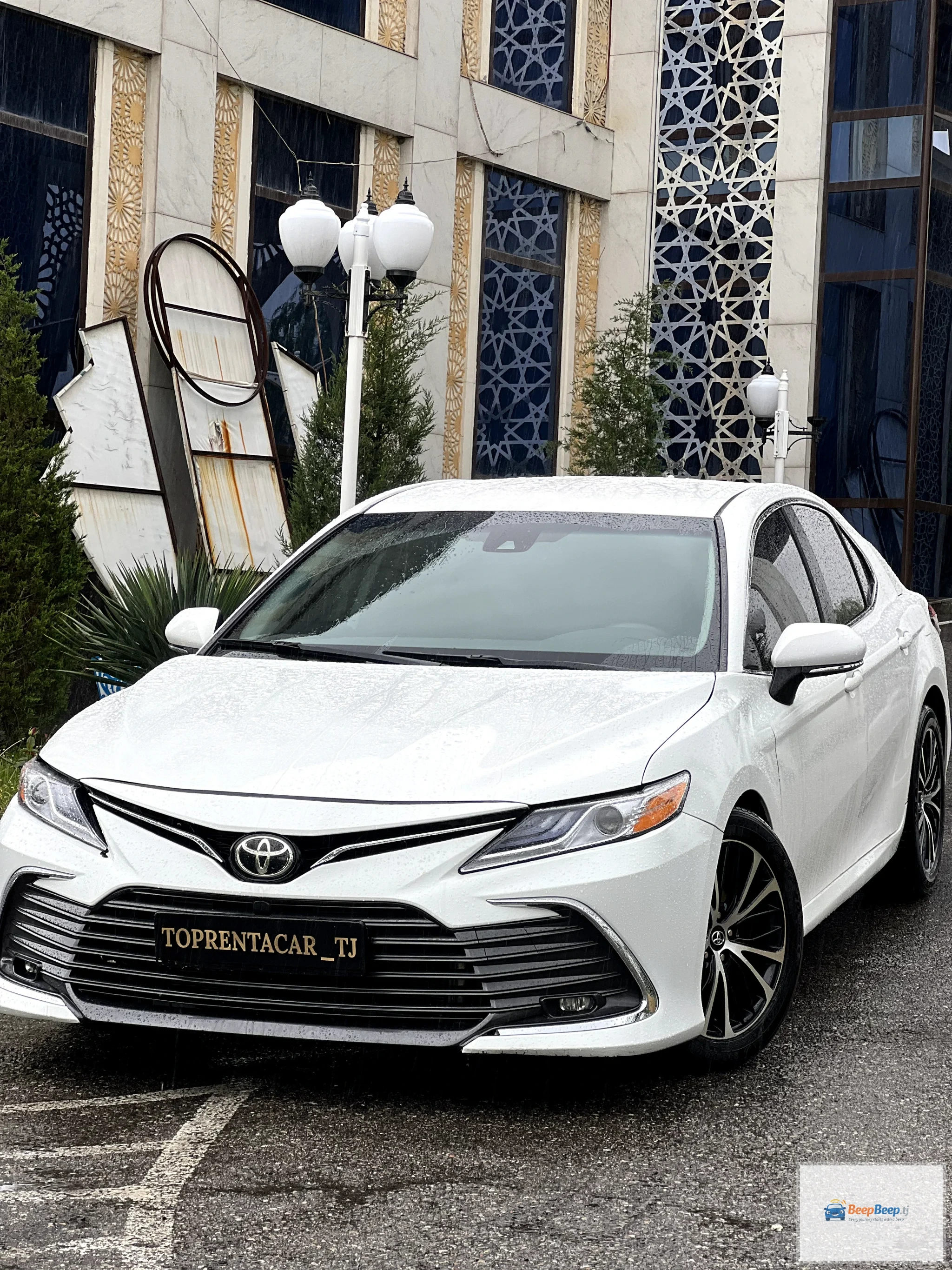 Toyota Camry 6